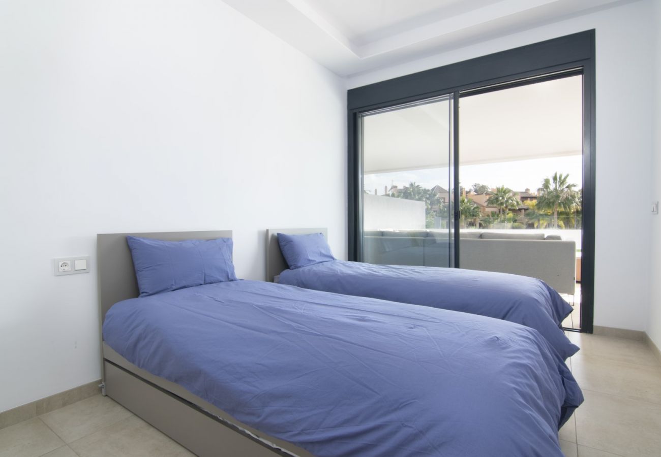 Ferienwohnung in Estepona - RA33709 El Campanario Hills