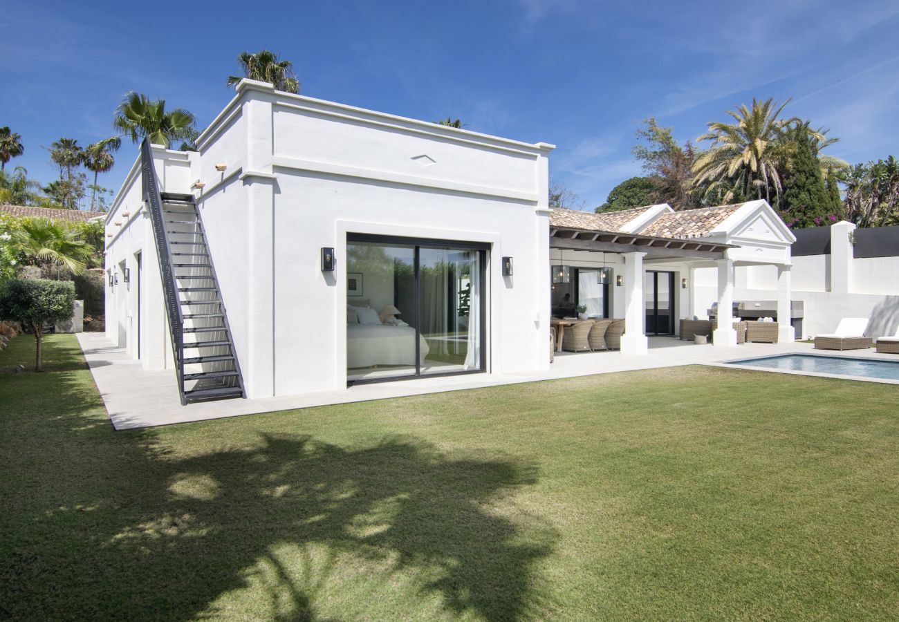 Villa in Neu-Andalusien - RV33829 Las Cascadas del Golf