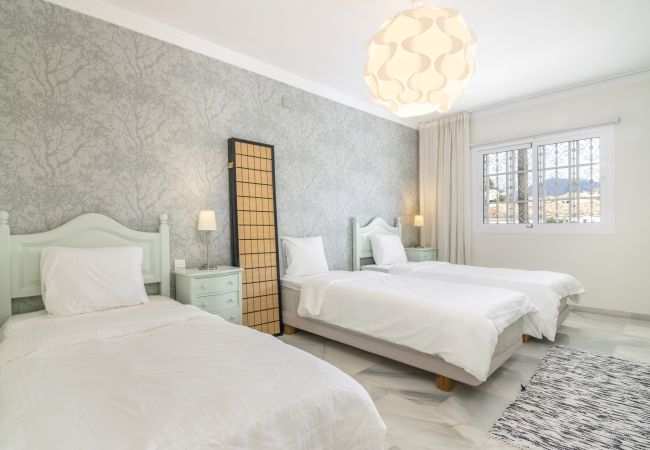 Ferienwohnung in Nueva andalucia - RA23832 Royal Garden Ferienwohnung in Nueva andalucia - RA23832 Royal Garden