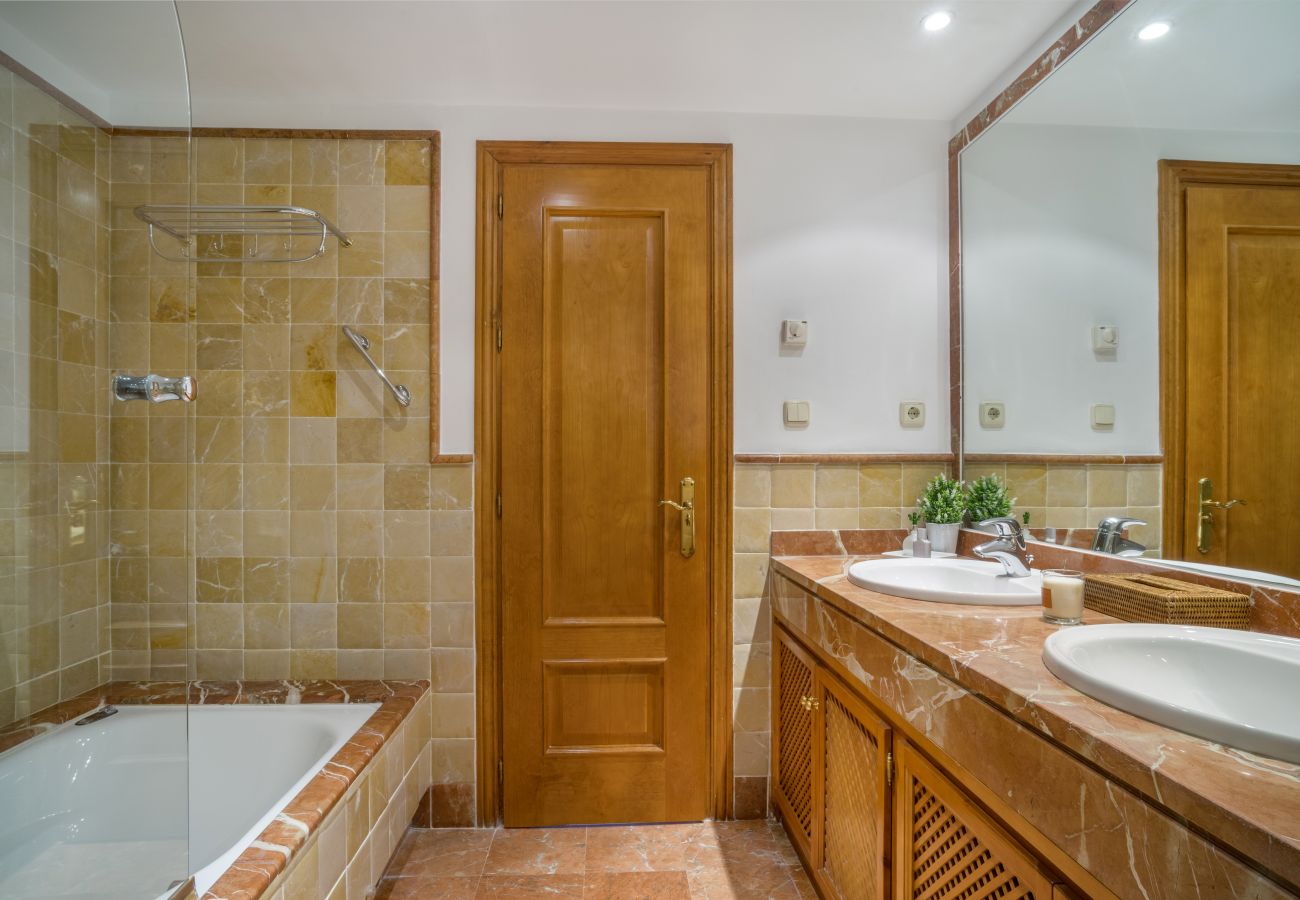 Apartamento en Benahavís - RAL23939 Lomas de La Quinta