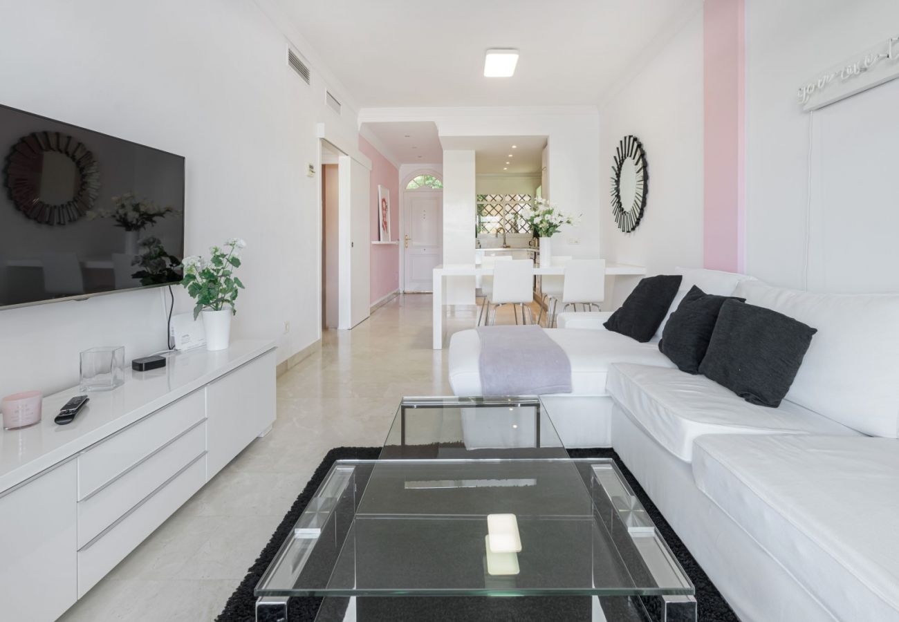 Apartamento en Nueva andalucia - RA23380 Aloha Gardens