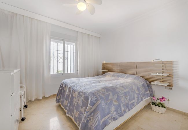 Apartamento en Nueva andalucia - RA22085 Andalucia Garden Club