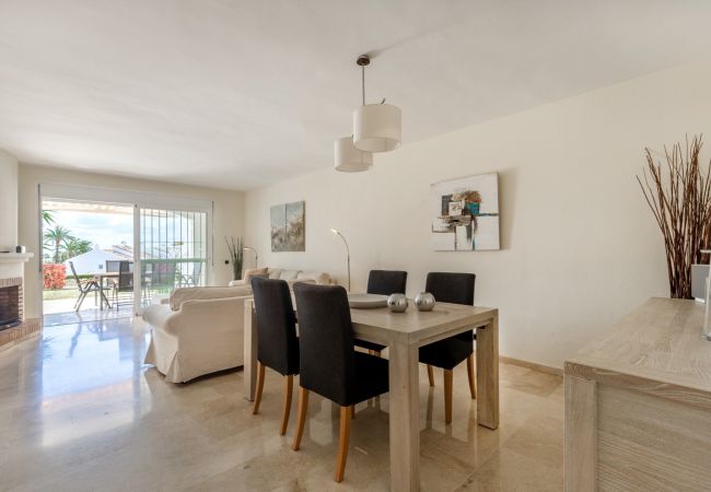 Apartamento en Nueva andalucia - RA23046 Malambo