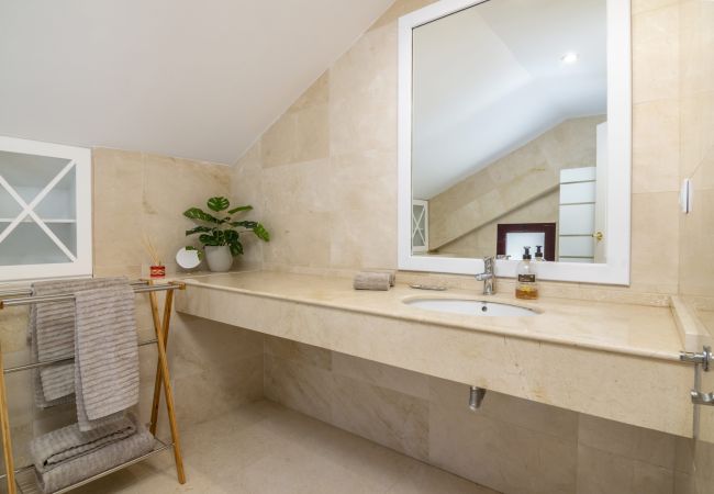 Apartamento en San Pedro de Alcántara - RA43629 Edif. Noray Apartamento en San Pedro de Alcántara - RA43629 Edif. Noray