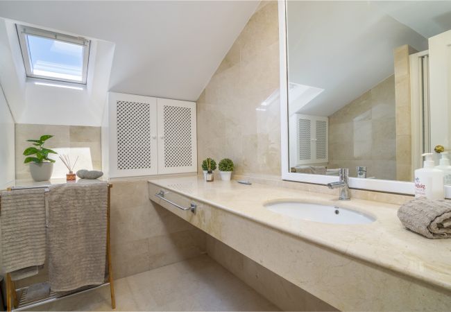 Apartamento en San Pedro de Alcántara - RA43629 Edif. Noray Apartamento en San Pedro de Alcántara - RA43629 Edif. Noray