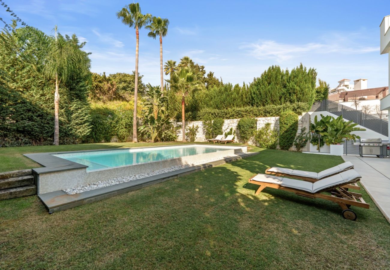 Villa en Nueva andalucia - RV53717 Villa Gardenias