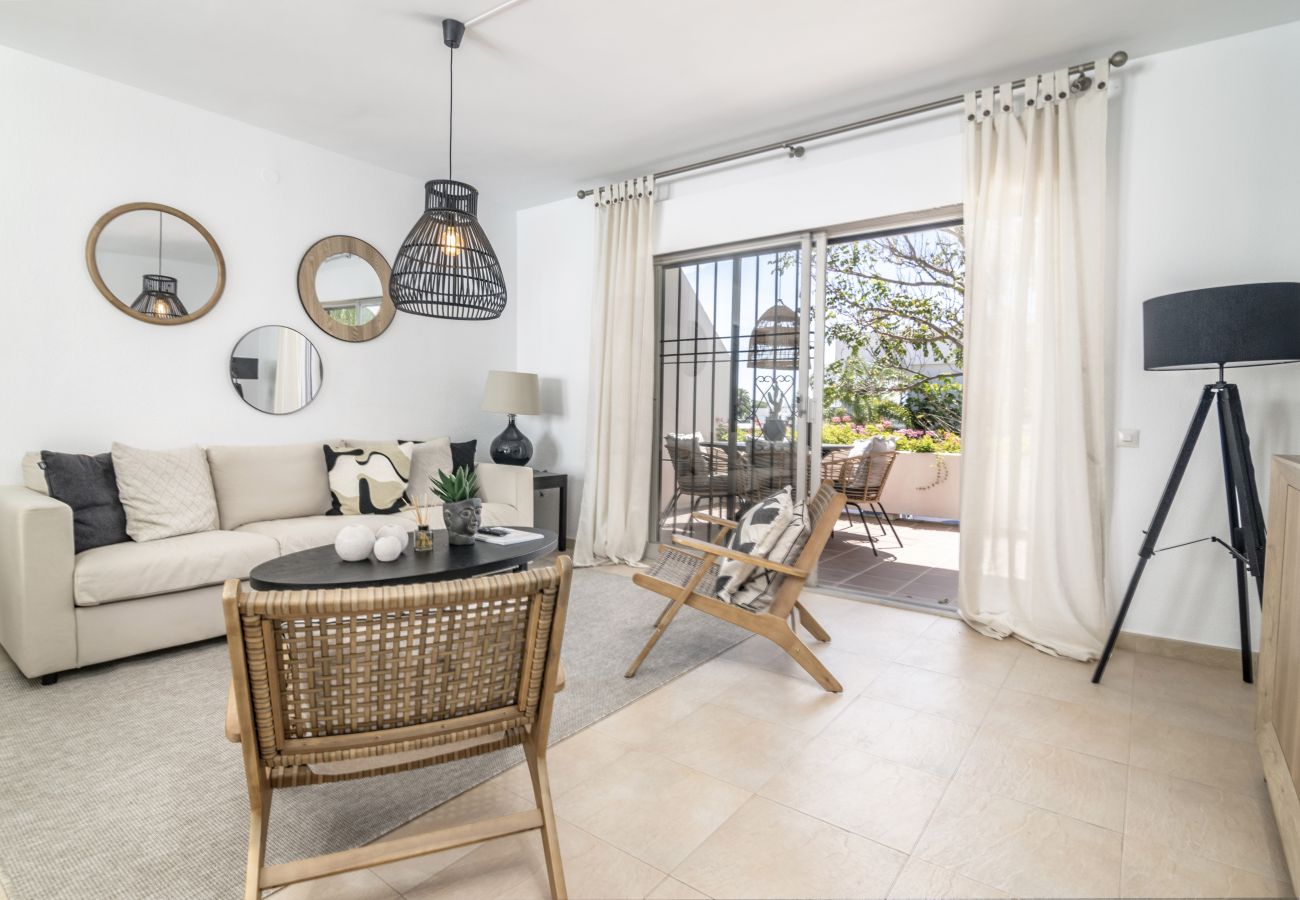 Apartamento en Nueva andalucia - RA23768 Andalucia Garden Suites