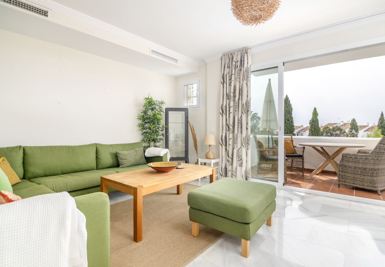 Apartamento en Nueva andalucia - RA23832 Royal Garden