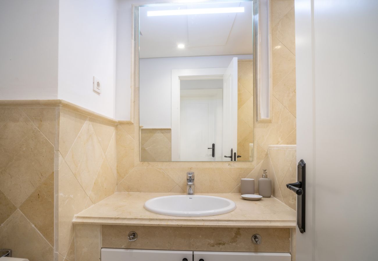 Apartamento en Nueva andalucia - RA23861 Be Aloha