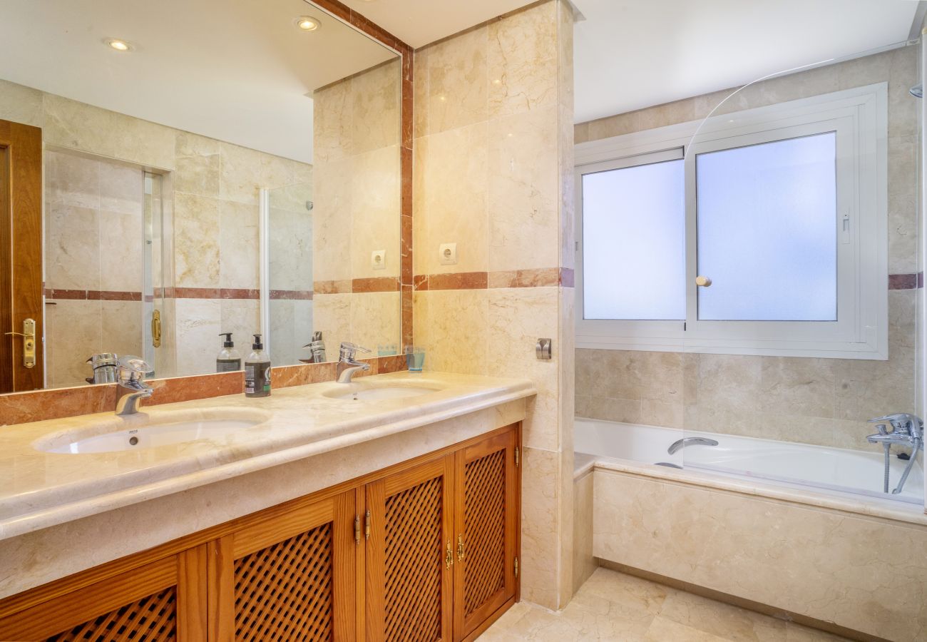Apartamento en Estepona - RA33889 Costalita