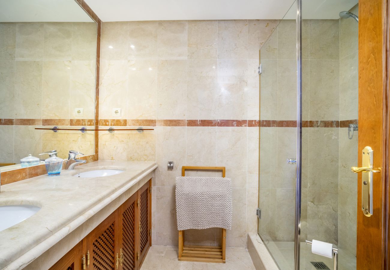 Apartamento en Estepona - RA33889 Costalita