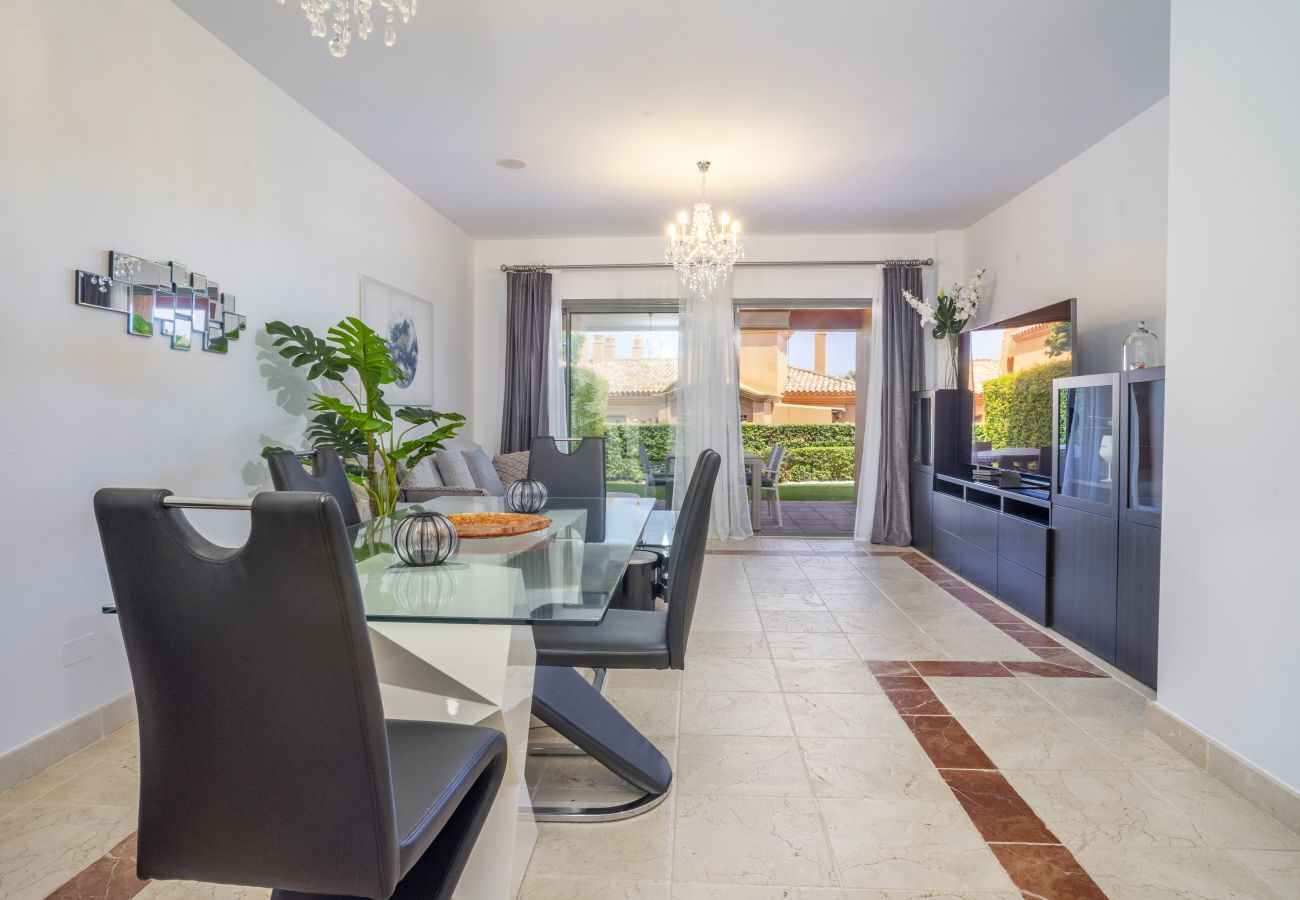 Apartamento en Estepona - RA23896 Benatalaya