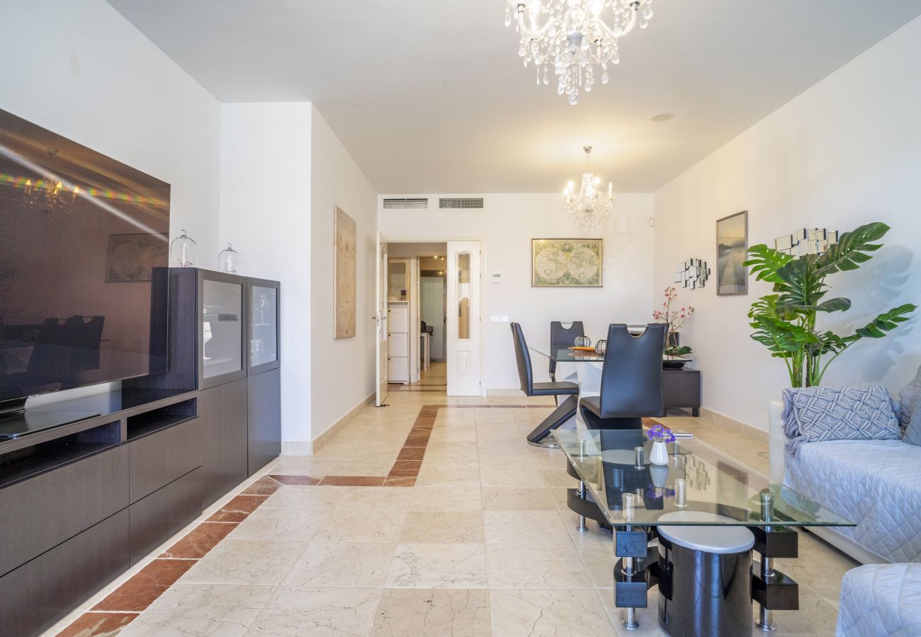 Apartamento en Estepona - RA23896 Benatalaya