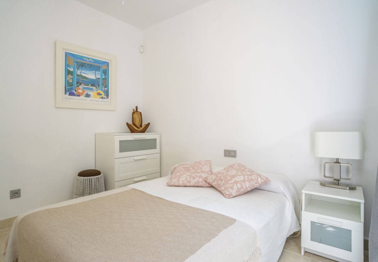 Apartamento en Estepona - RA23896 Benatalaya