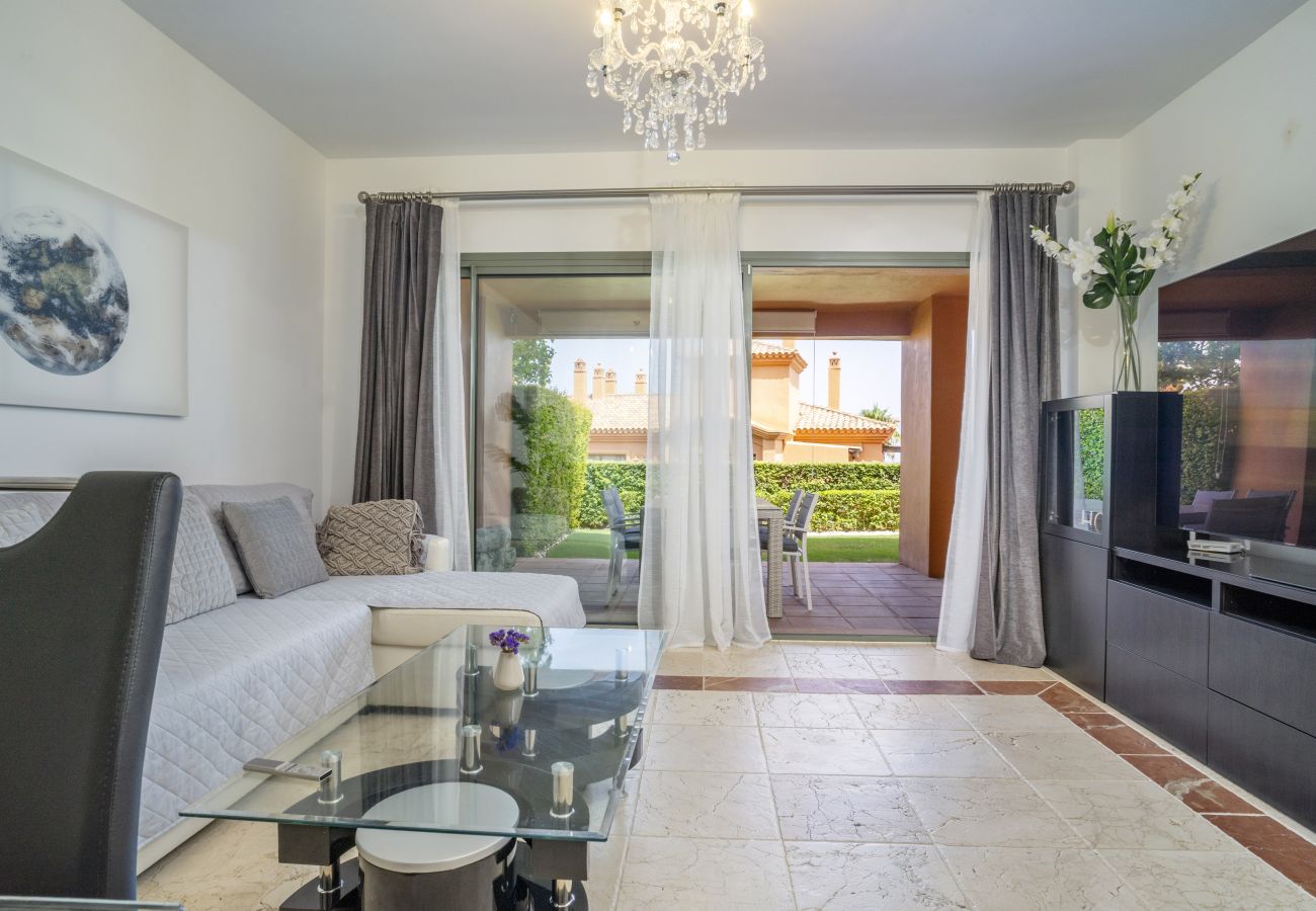 Apartamento en Estepona - RA23896 Benatalaya