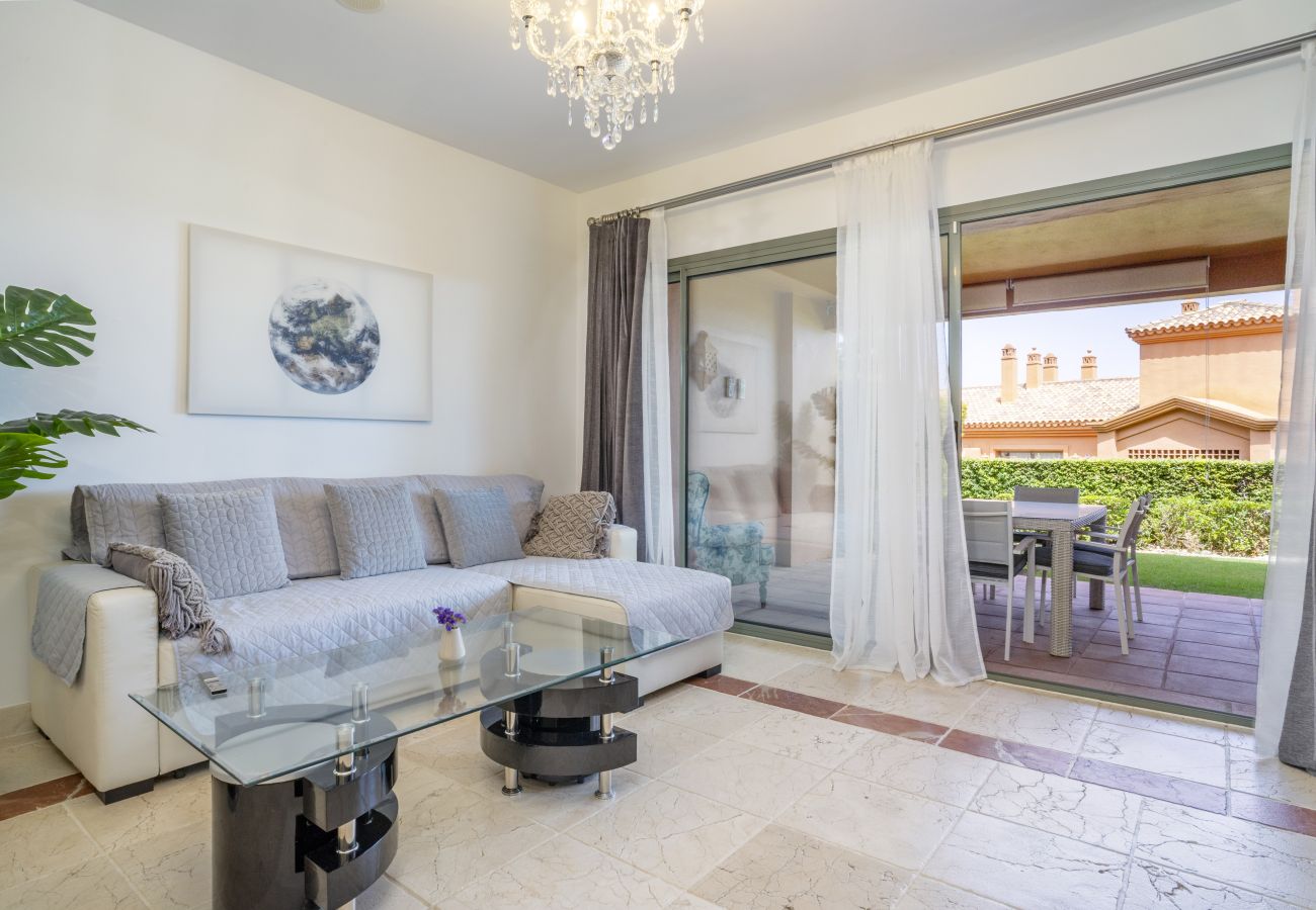 Apartamento en Estepona - RA23896 Benatalaya