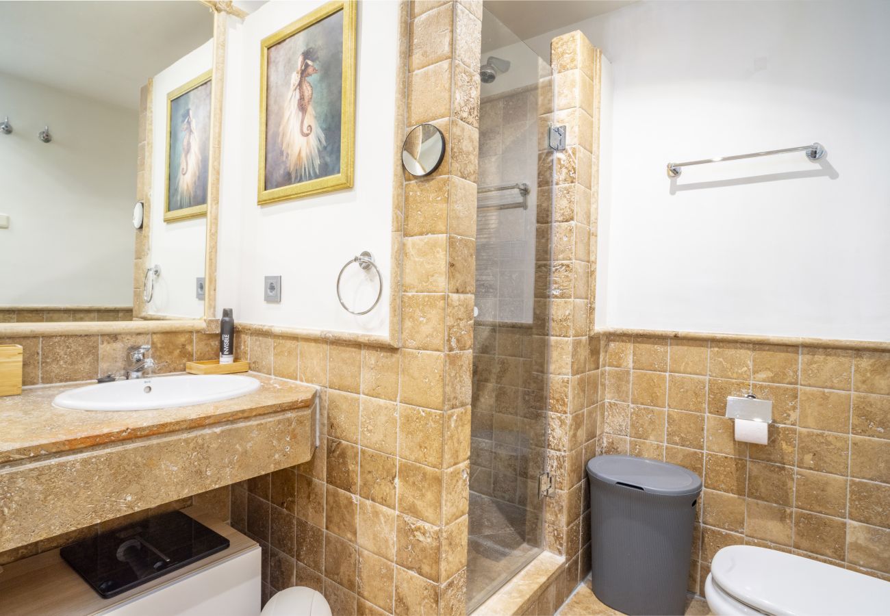 Apartamento en Estepona - RA23896 Benatalaya