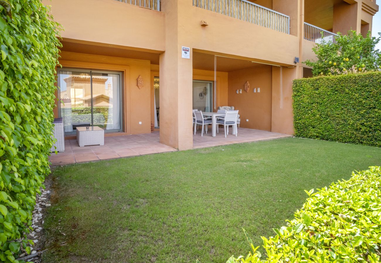 Apartamento en Estepona - RA23896 Benatalaya