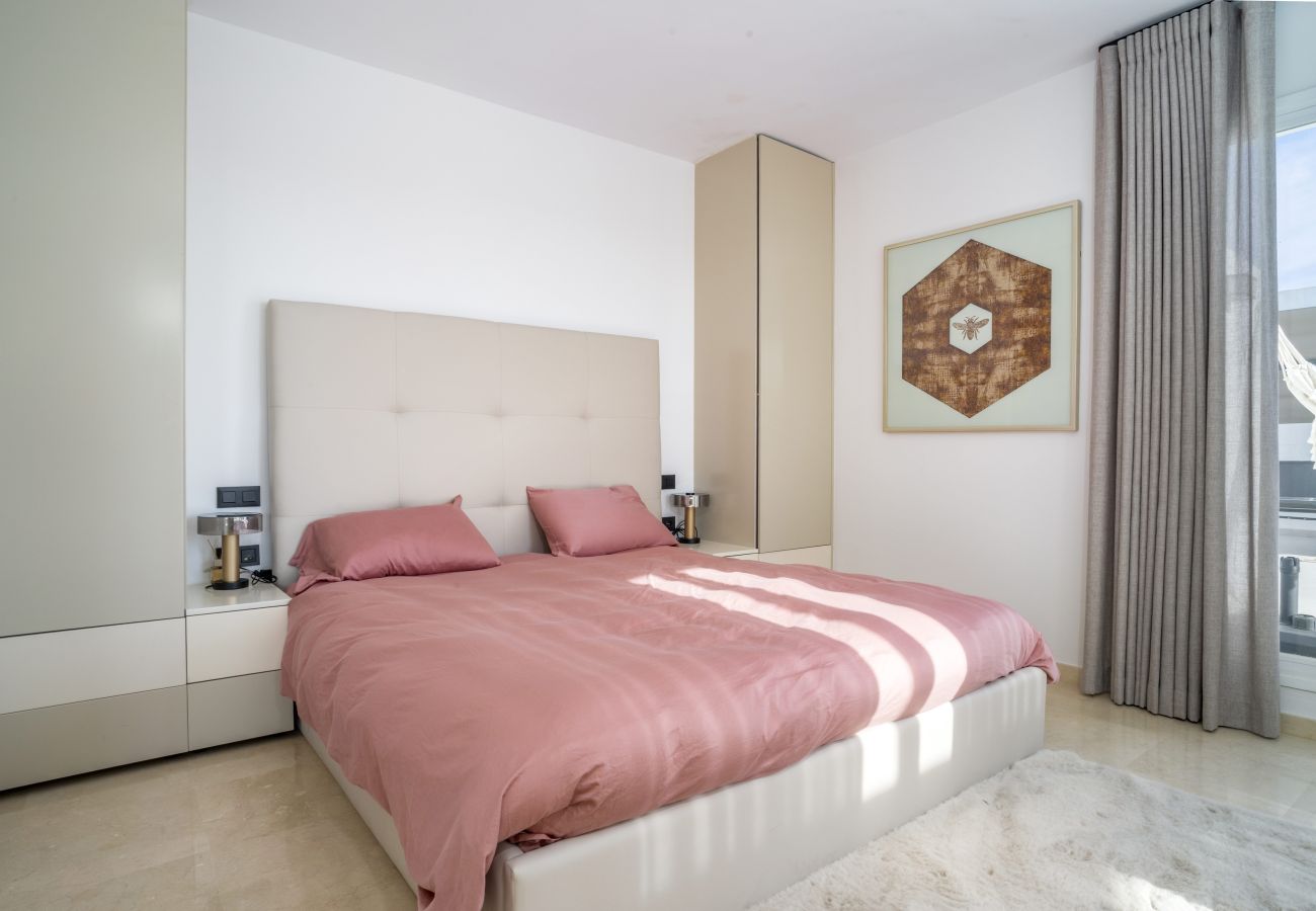 Apartamento en Benahavís - RA33913 Altos de La Quinta