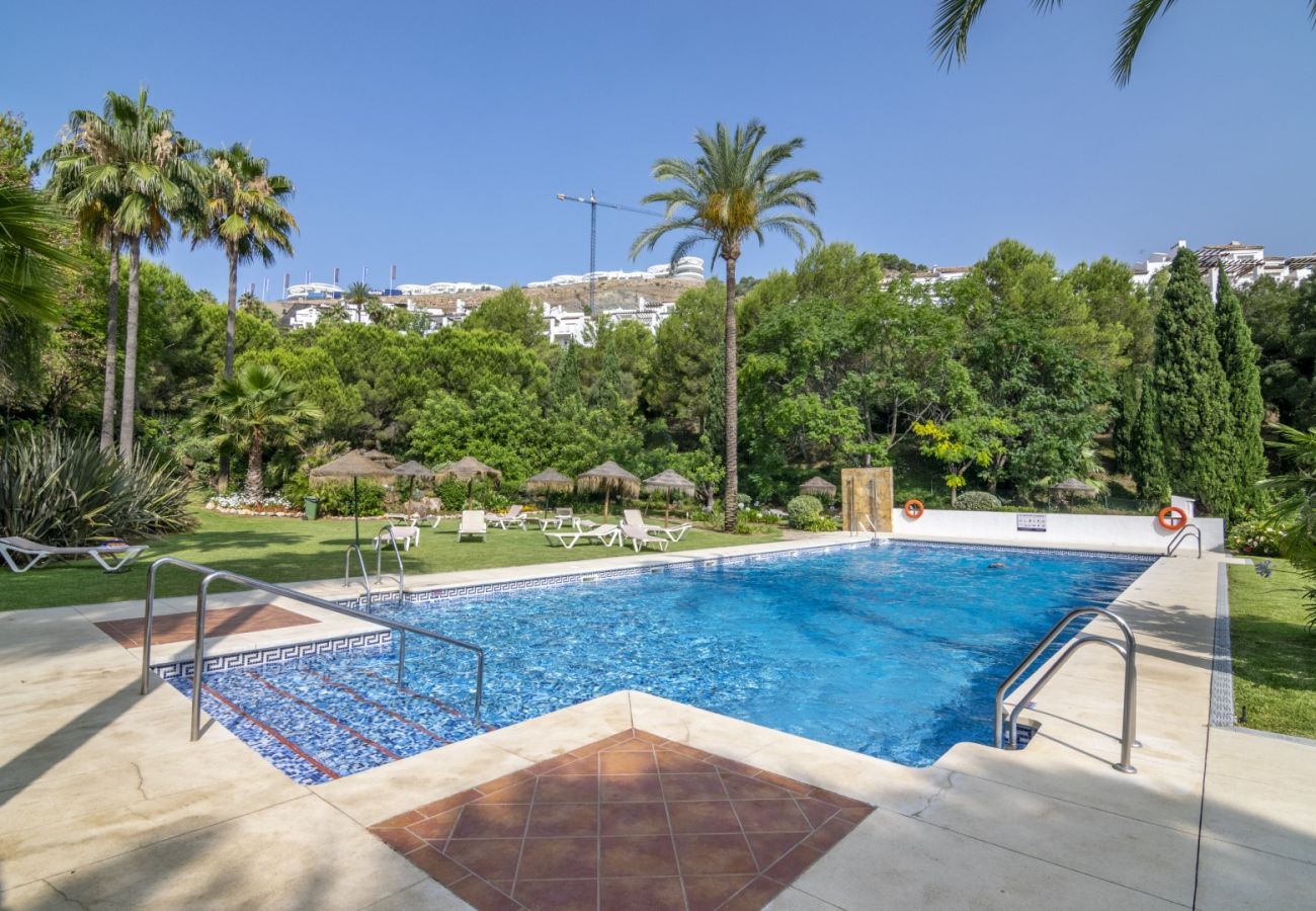 Apartamento en Benahavís - RA33913 Altos de La Quinta