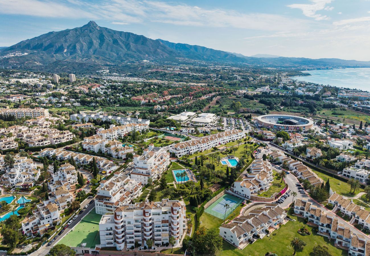 Apartamento en Nueva andalucia - RA33941 Royal Garden