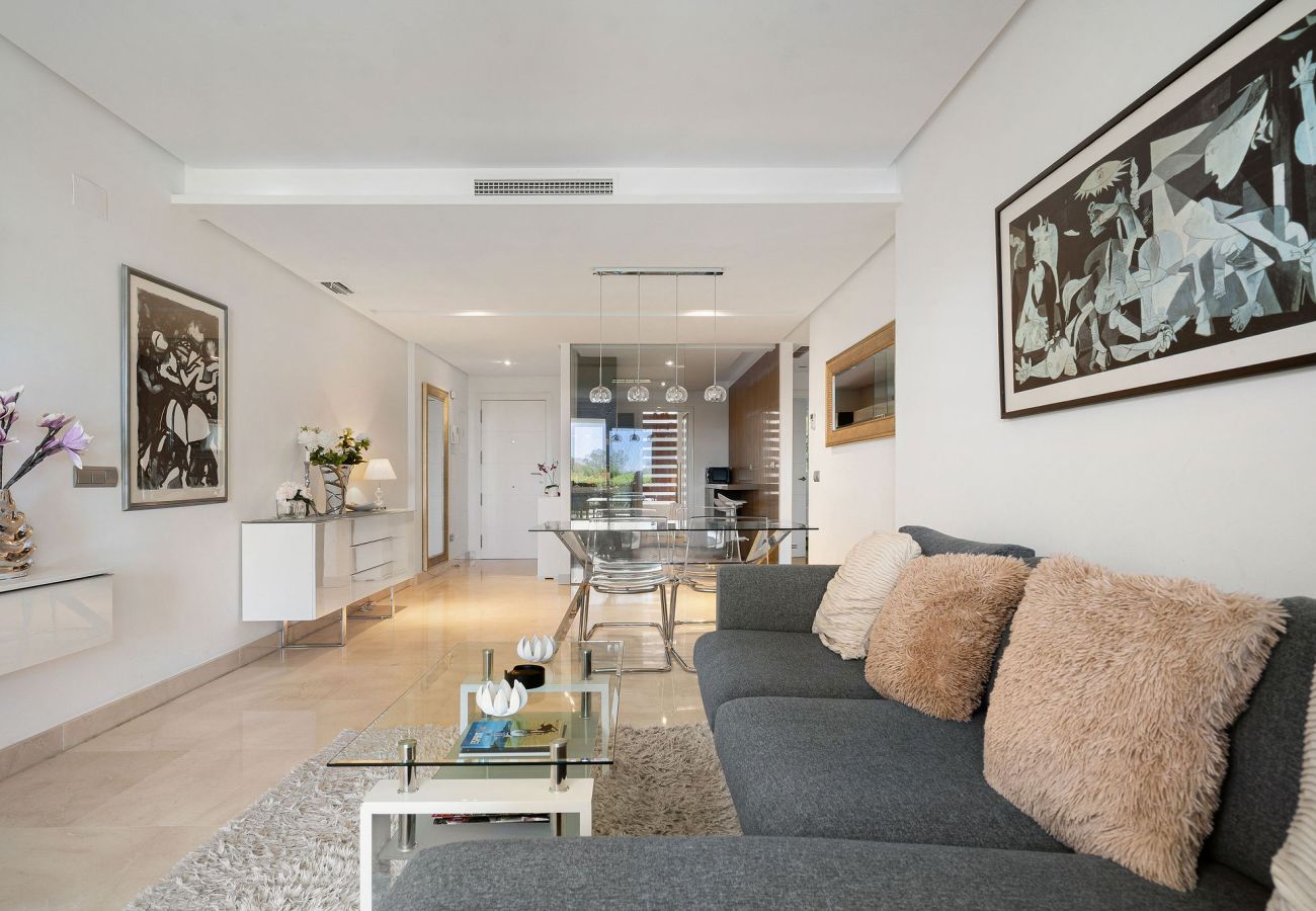 Apartamento en Benahavís - RA23953 Los Robles