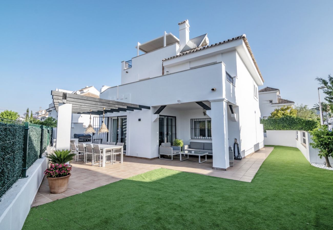 Maison mitoyenne à Nueva andalucia - RV33763 Los Naranjos de Marbella