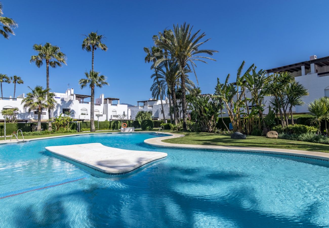 Maison mitoyenne à San Pedro de Alcántara - RA33772 Guadalvillas