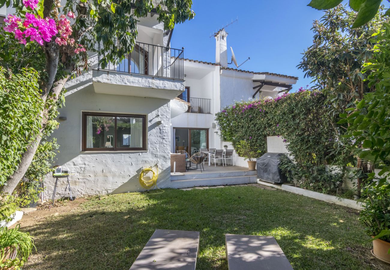 Maison mitoyenne à Nueva andalucia - RA33792 Aldea Blanca