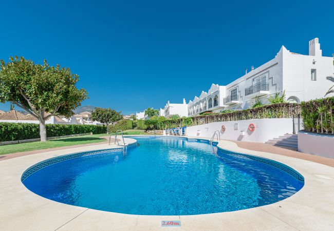 Maison mitoyenne à Nueva andalucia - RA43645 Los Potros Maison mitoyenne à Nueva andalucia - RA43645 Los Potros