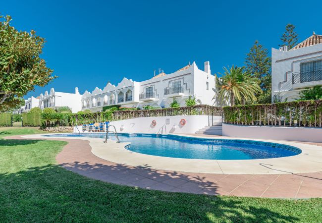 Maison mitoyenne à Nueva andalucia - RA43645 Los Potros Maison mitoyenne à Nueva andalucia - RA43645 Los Potros