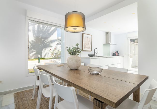 Maison mitoyenne à Nueva andalucia - RA43645 Los Potros Maison mitoyenne à Nueva andalucia - RA43645 Los Potros