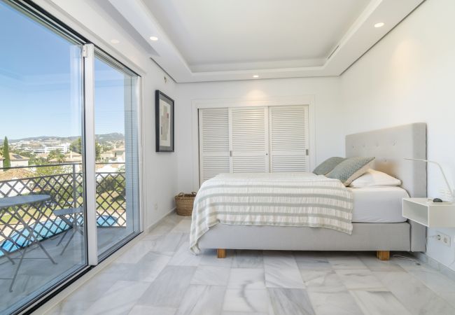 Maison mitoyenne à Nueva andalucia - RA43645 Los Potros Maison mitoyenne à Nueva andalucia - RA43645 Los Potros