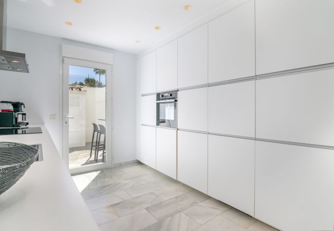 Maison mitoyenne à Nueva andalucia - RA43645 Los Potros Maison mitoyenne à Nueva andalucia - RA43645 Los Potros