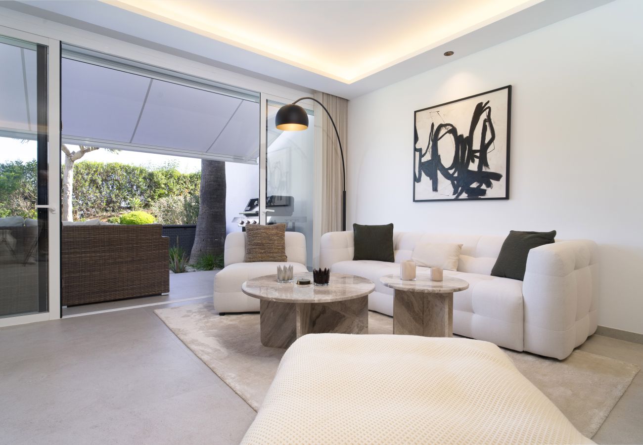 Maison mitoyenne à Nueva andalucia - RA33923 Los Algarrobos