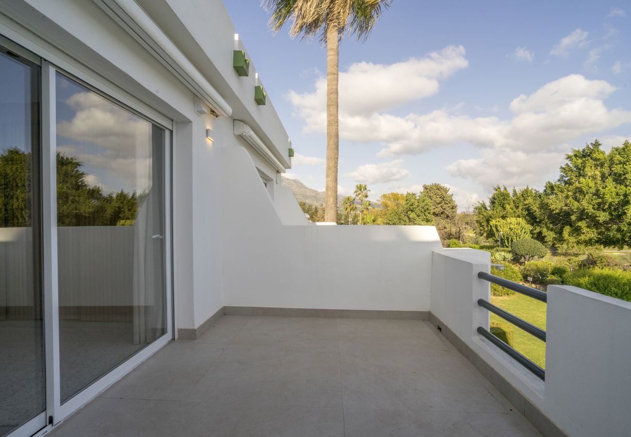 Maison mitoyenne à Nueva andalucia - RA33923 Los Algarrobos