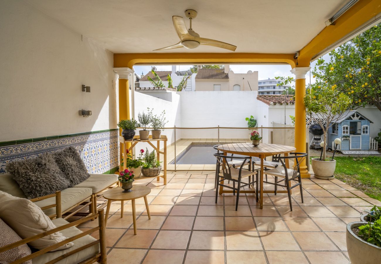 Maison mitoyenne à Nueva andalucia - RA33931 Las Buganvillas