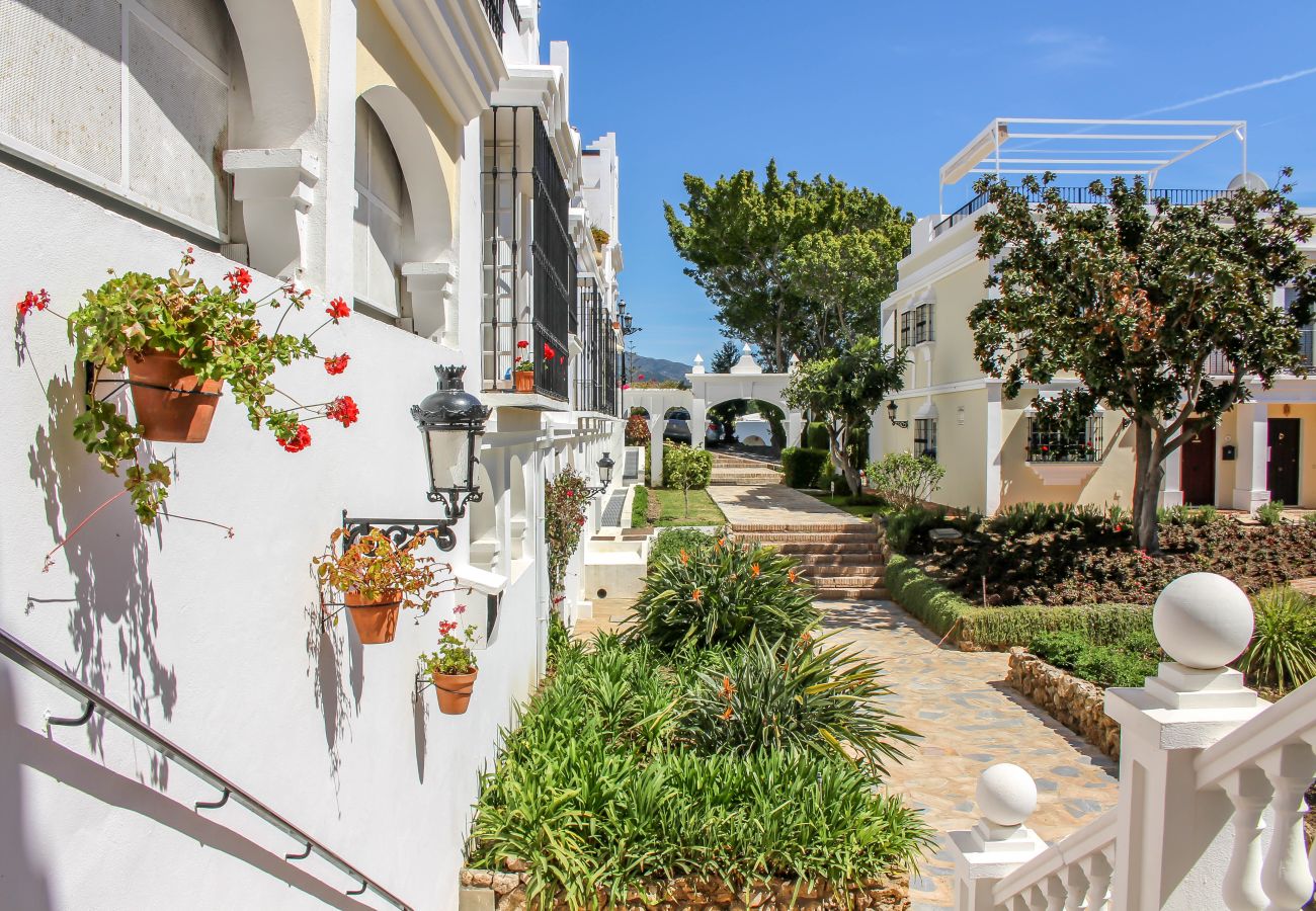 Maison mitoyenne à Nueva andalucia - RA23937 Aloha Pueblo