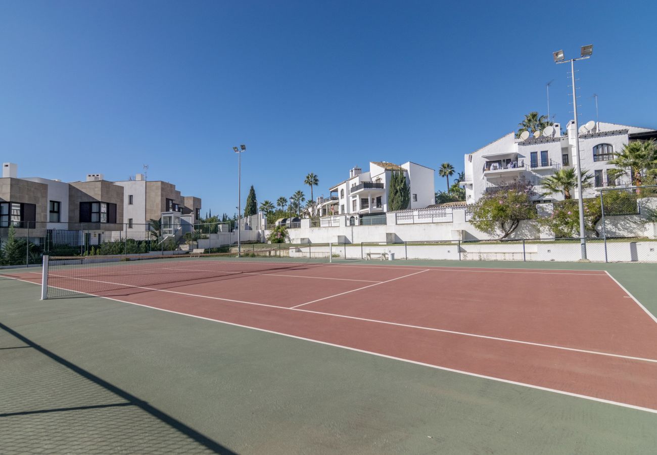 Appartement à Nueva andalucia - RA23796 Le Village