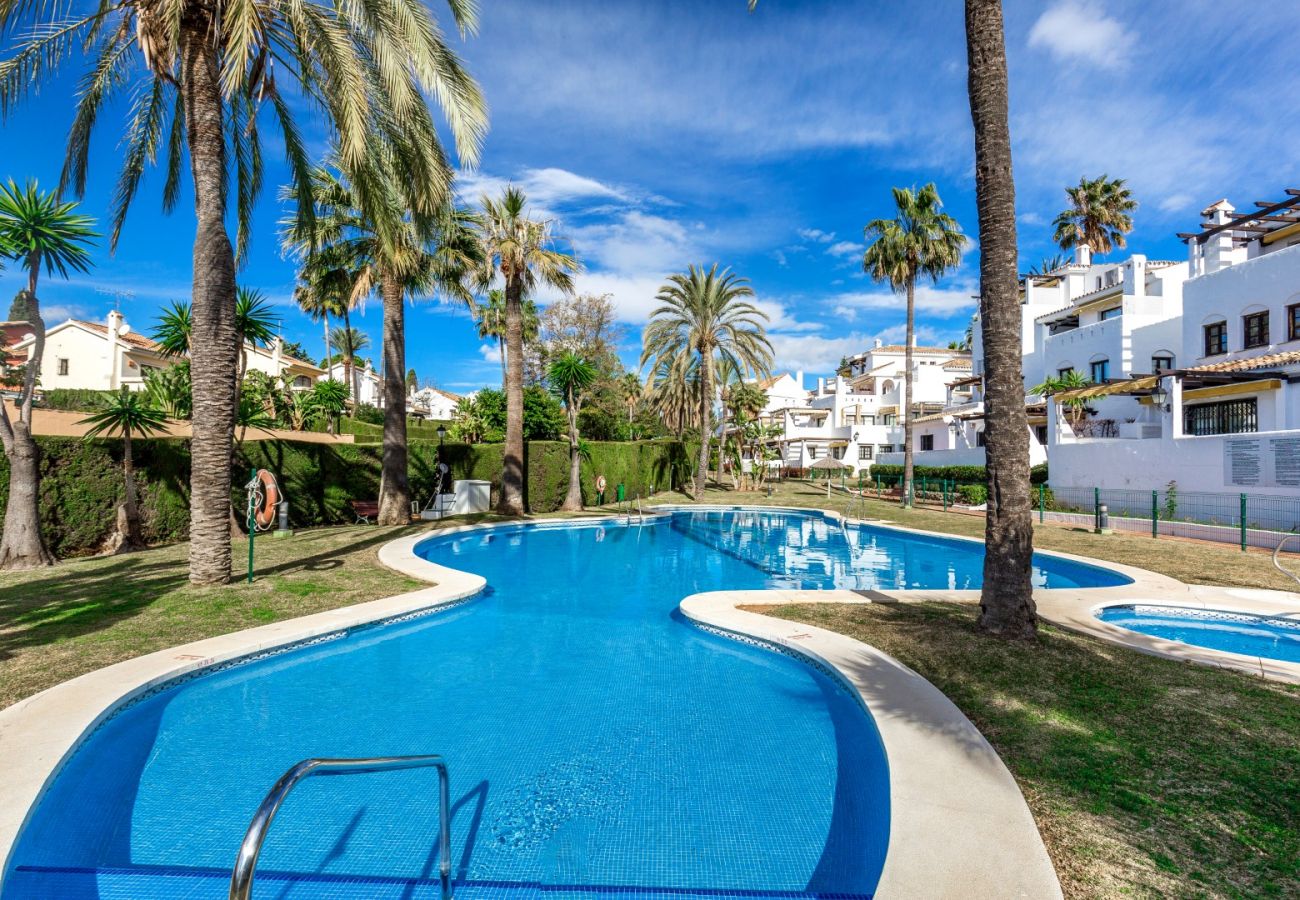 Apartment in Nueva andalucia - RAL32846 Aldea Blanca