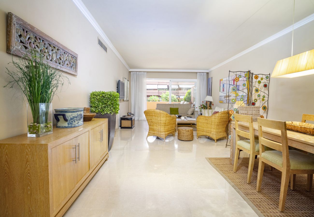 Apartment in Puerto Banus - RAL23903 El Embrujo Playa