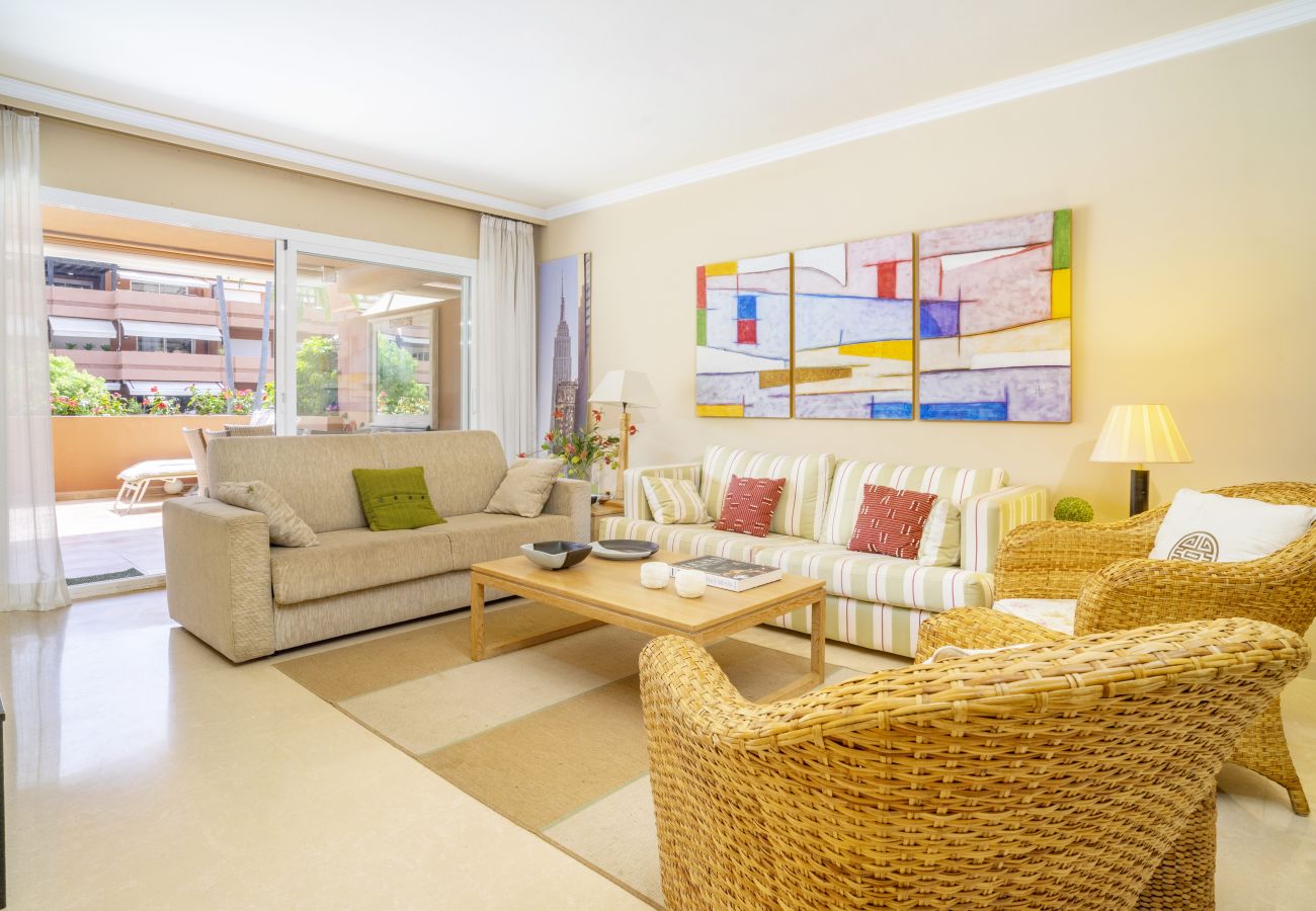 Apartment in Puerto Banus - RAL23903 El Embrujo Playa
