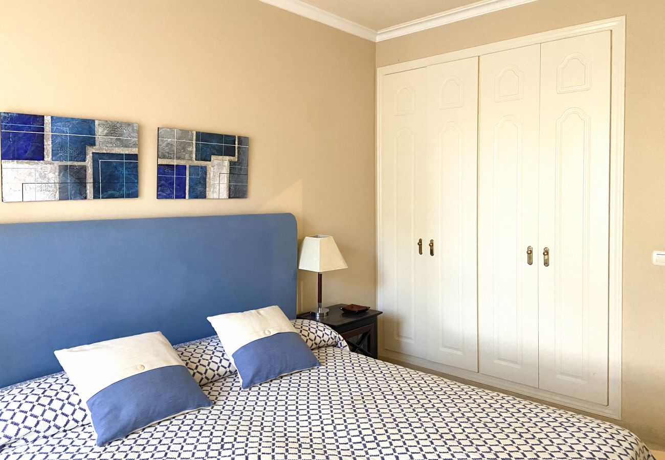 Apartment in Puerto Banus - RAL23903 El Embrujo Playa