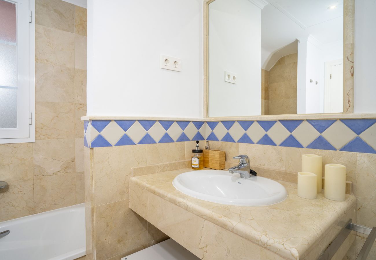 Apartment in Nueva andalucia - RAL33880 River Garden