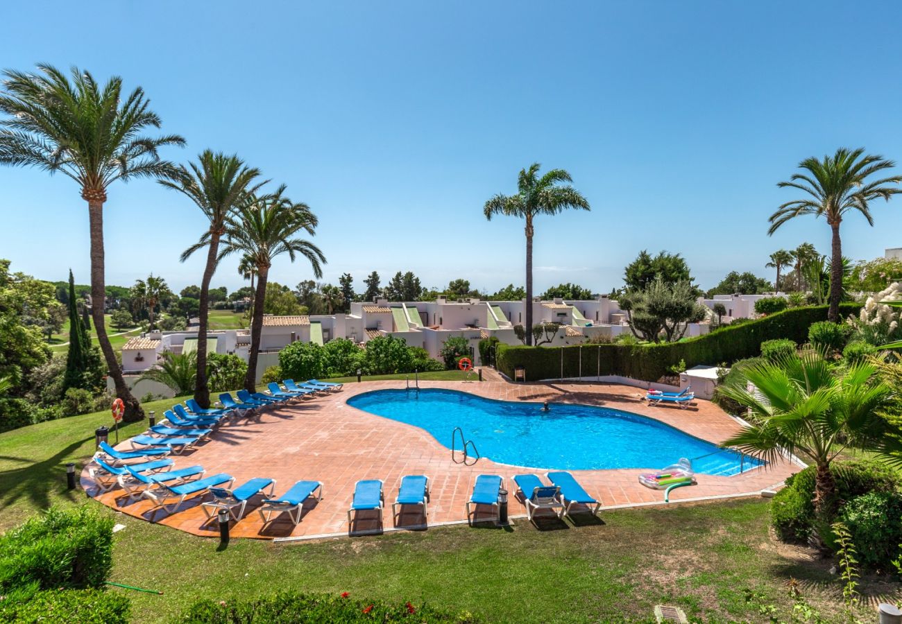 Terraced House in Nueva andalucia - RAL33951 Los Algarrobos