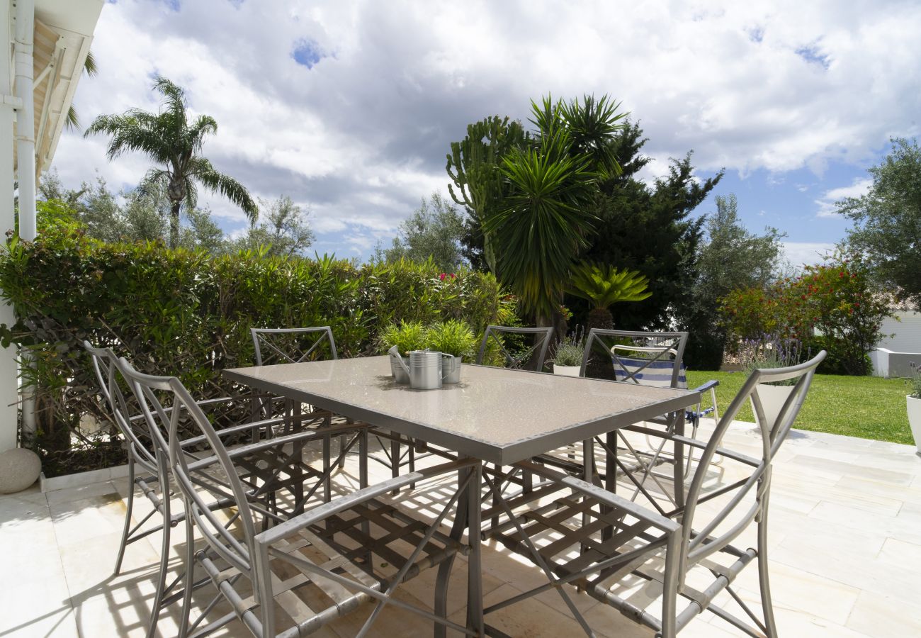 Terraced House in Nueva andalucia - RAL33951 Los Algarrobos