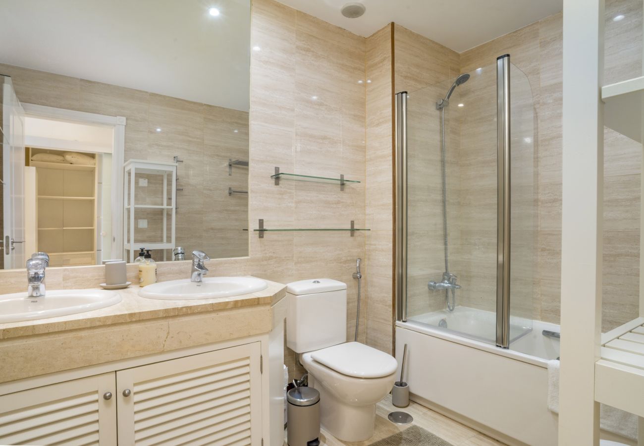 Apartment in Nueva andalucia - RAL33979 La Corniche
