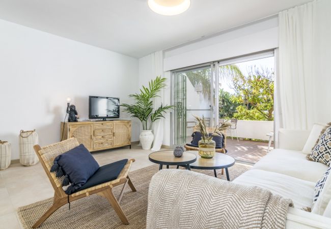 Apartment in Nueva andalucia - RA13698 Andalucia Garden Suites