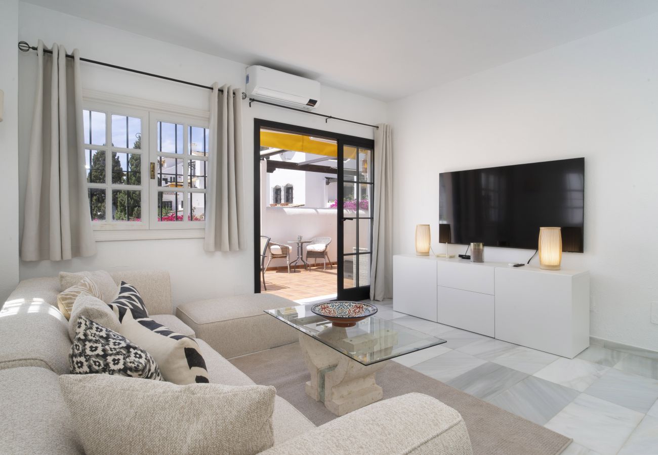 Apartment in Nueva andalucia - RA23699 Aldea Blanca