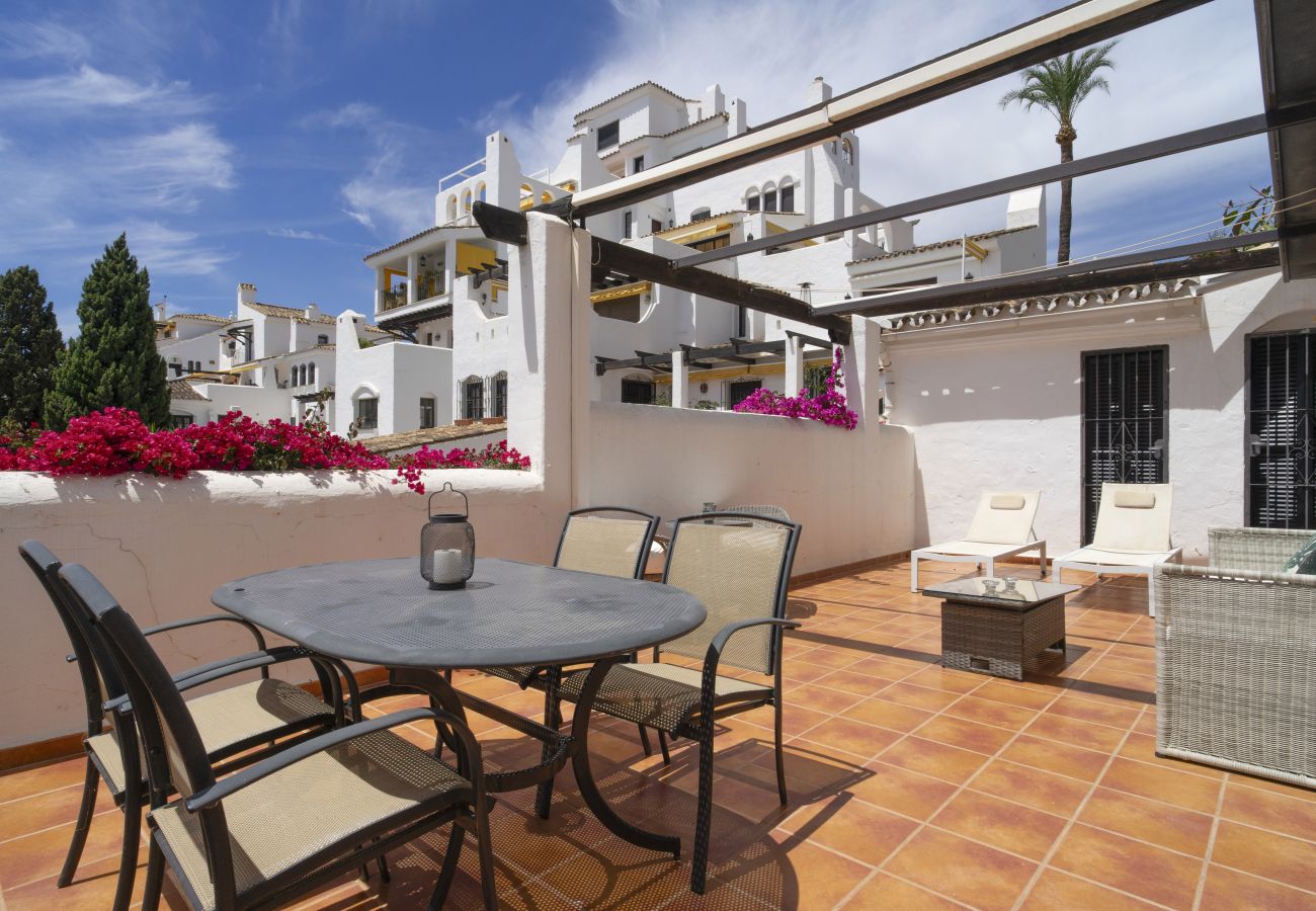 Apartment in Nueva andalucia - RA23699 Aldea Blanca